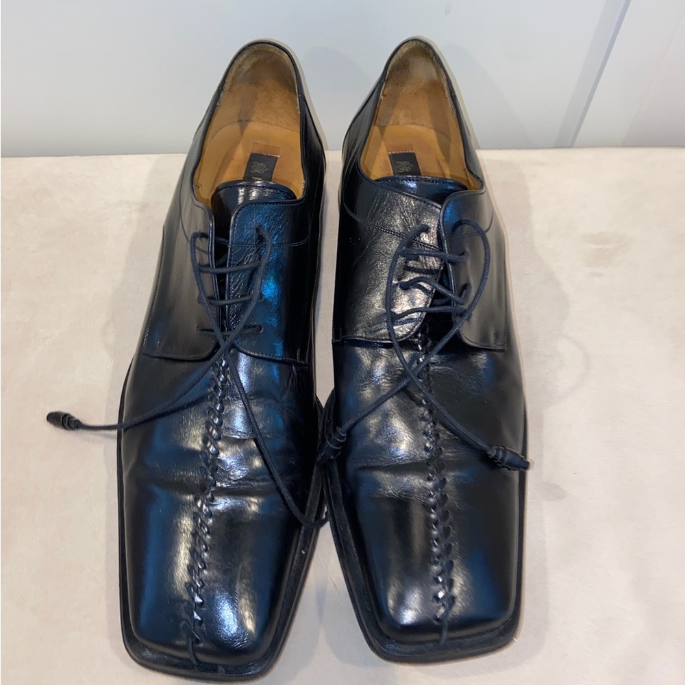 Mens size 12 Mezlan black lace up shoes